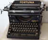 schreibmaschine_fortuna_1149msr.jpg (173853 Byte)